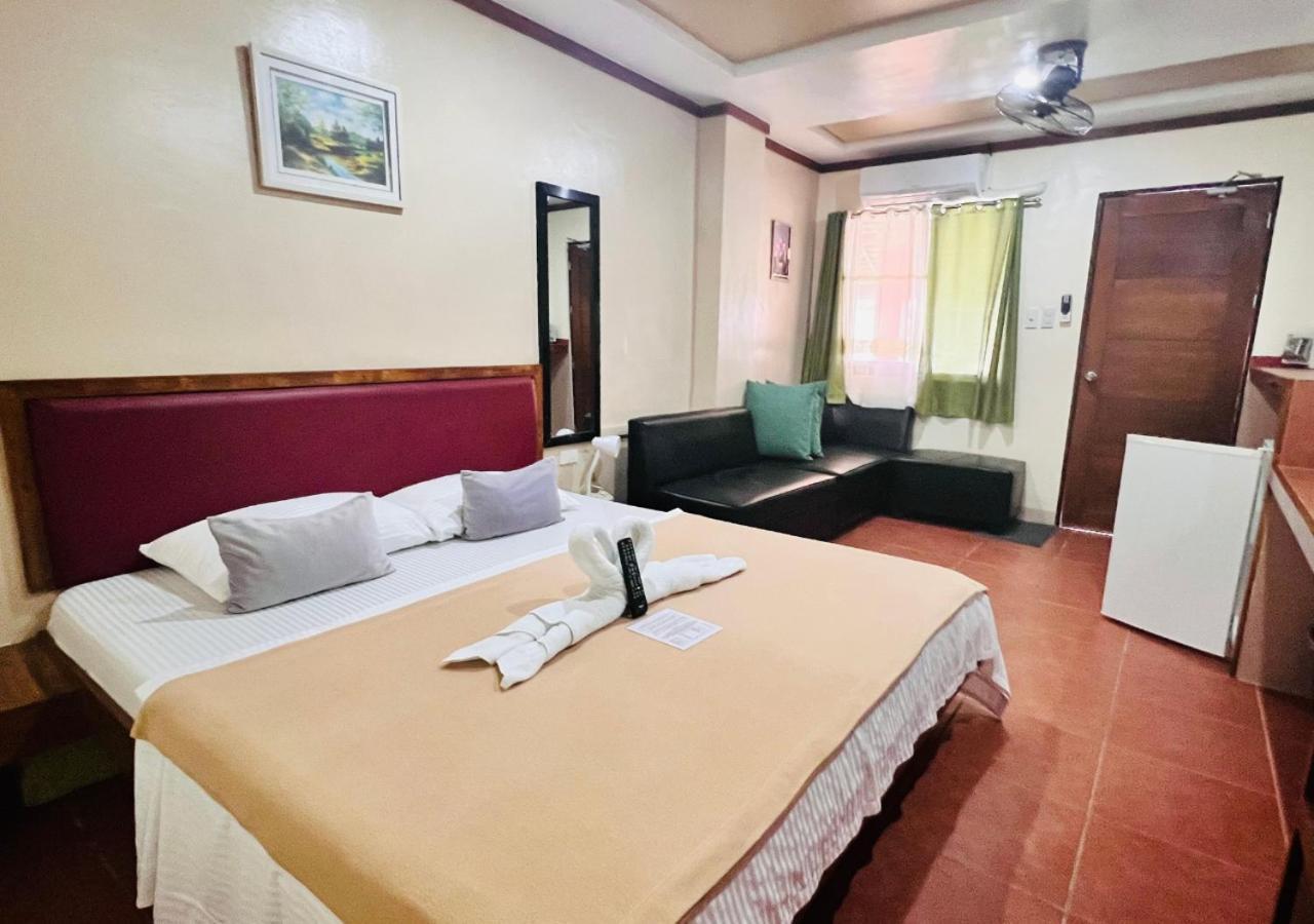 Badladz Beach And Dive Resort Puerto Galera Bagian luar foto